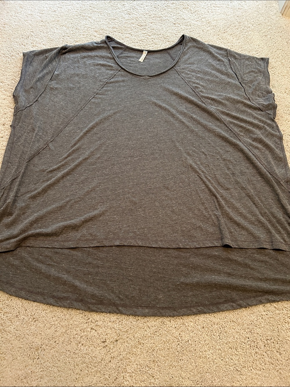 Women’s Free People Top - FP Movement City Vibes Tee - gray